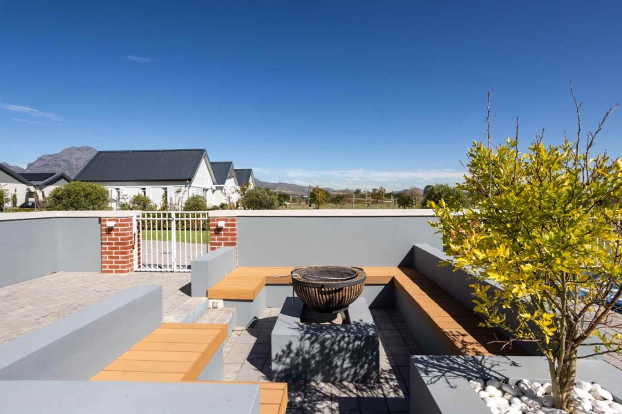 5 Bedroom Property for Sale in Val De Vie Estate Western Cape